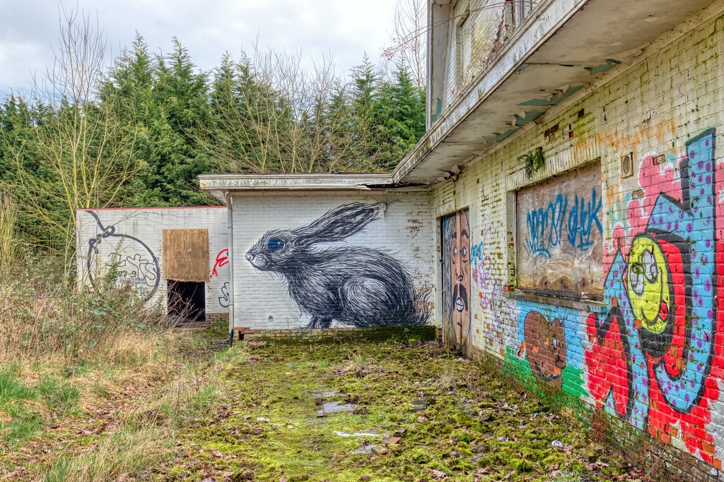 HDR Doel belgie belgique urbex decay verlaten spookdorp spookstad kerncentrale graffiti
